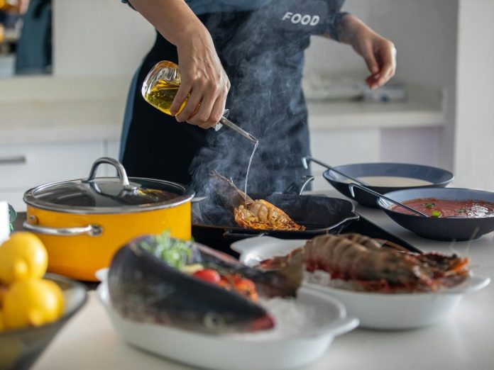 Too much olive oil Study shows oleic acid may increase fat cell growth